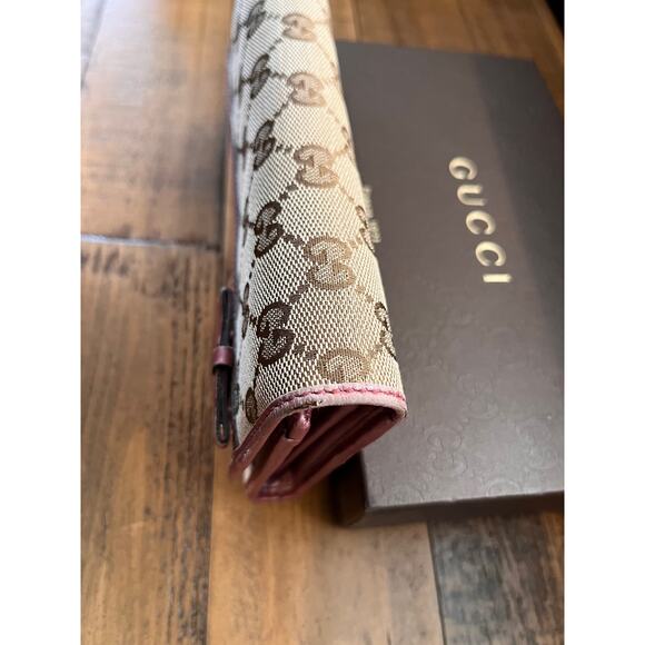 GUCCI Women’s OPHIDIA CONTINENTAL WALLET With Purple Leather Trim & Heart Charms - Picture 11 of 14